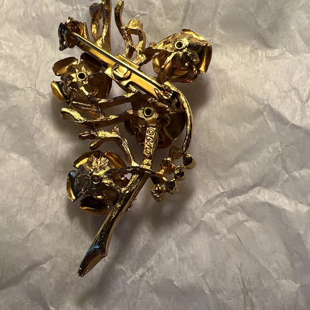 Brooch CORO Signed Gold Roses Bouquet Brooch Pin, Coro Jewelry, 1960’s - Picture 7 of 7